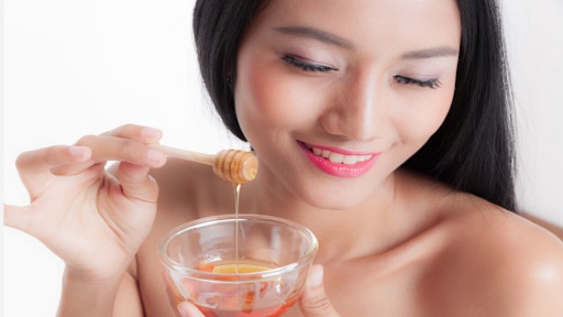 Honey benefits: शहद से चेहरा गोरा कैसे करें